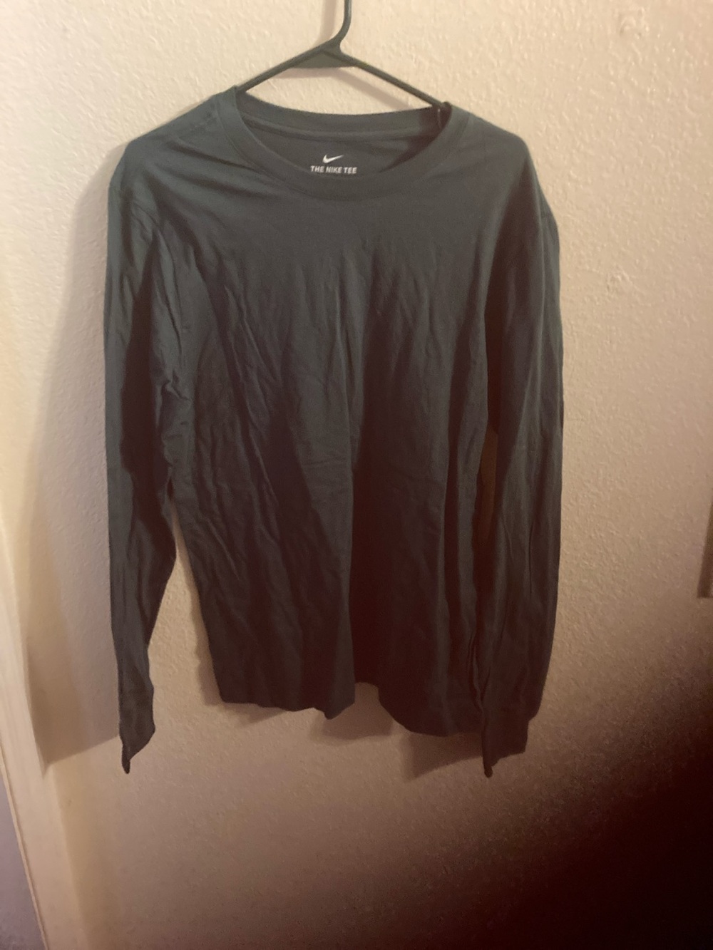Nike Long-Sleeve Crew Tee in Forest Green